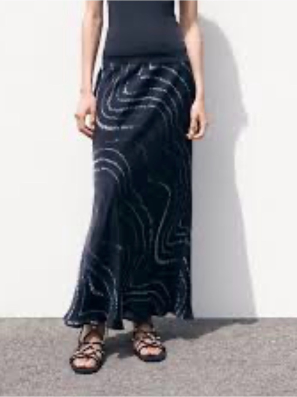 Zara Navy Maxi Skirt with Curved Line Pattern